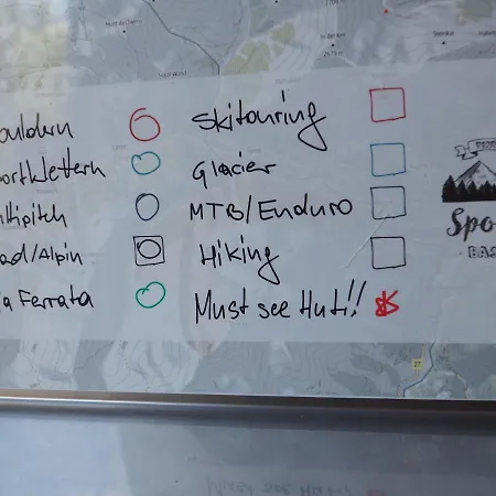 Tiny Sport Base 公寓 *